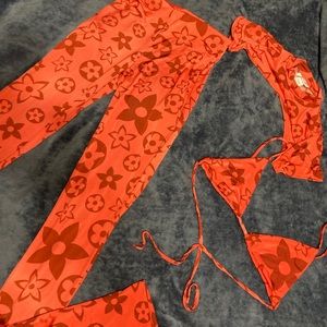 3 piece set from baddie ville